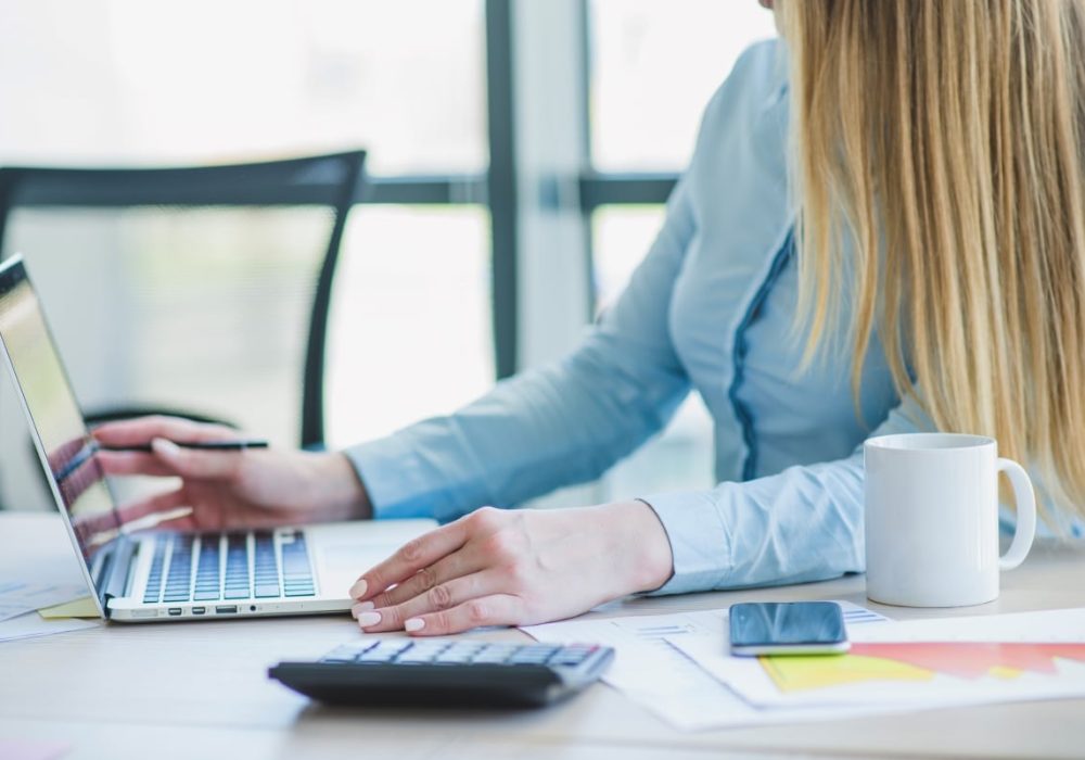 secretary-working-laptop